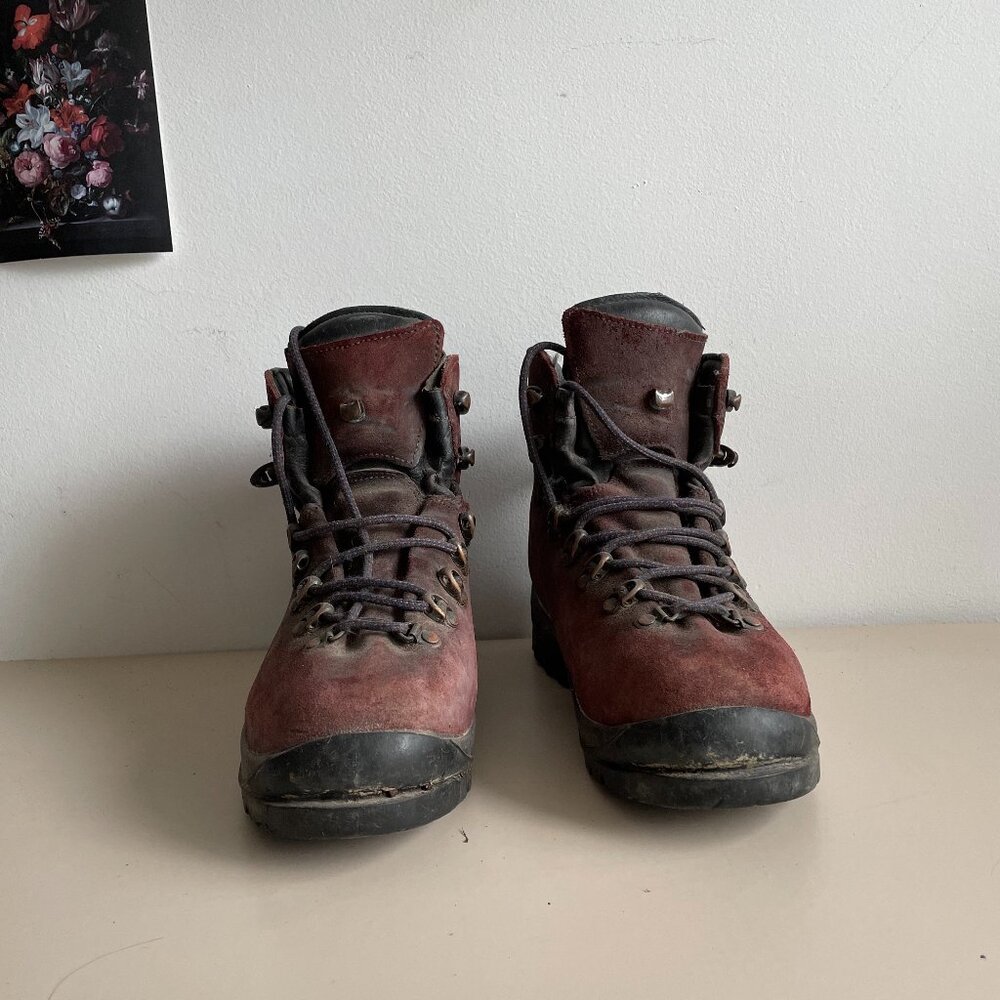 Scarpa Boots, Red Suede Vibram Sole, size 39